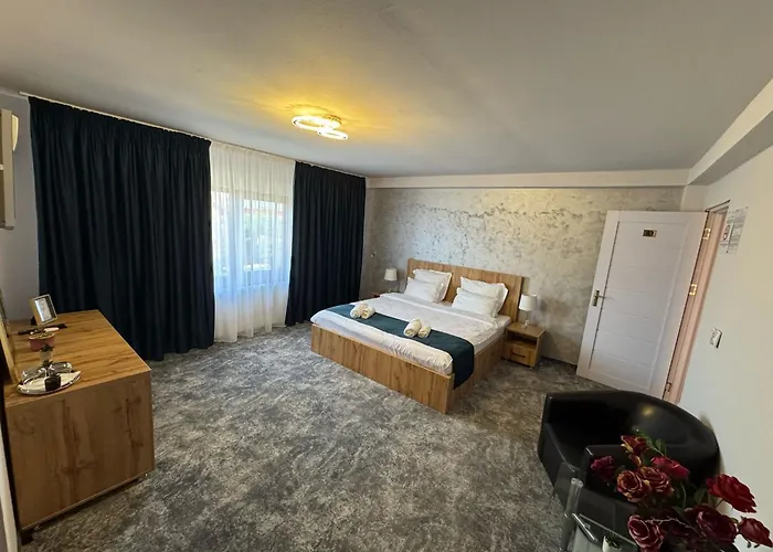 Hotel Imperium & Pool
